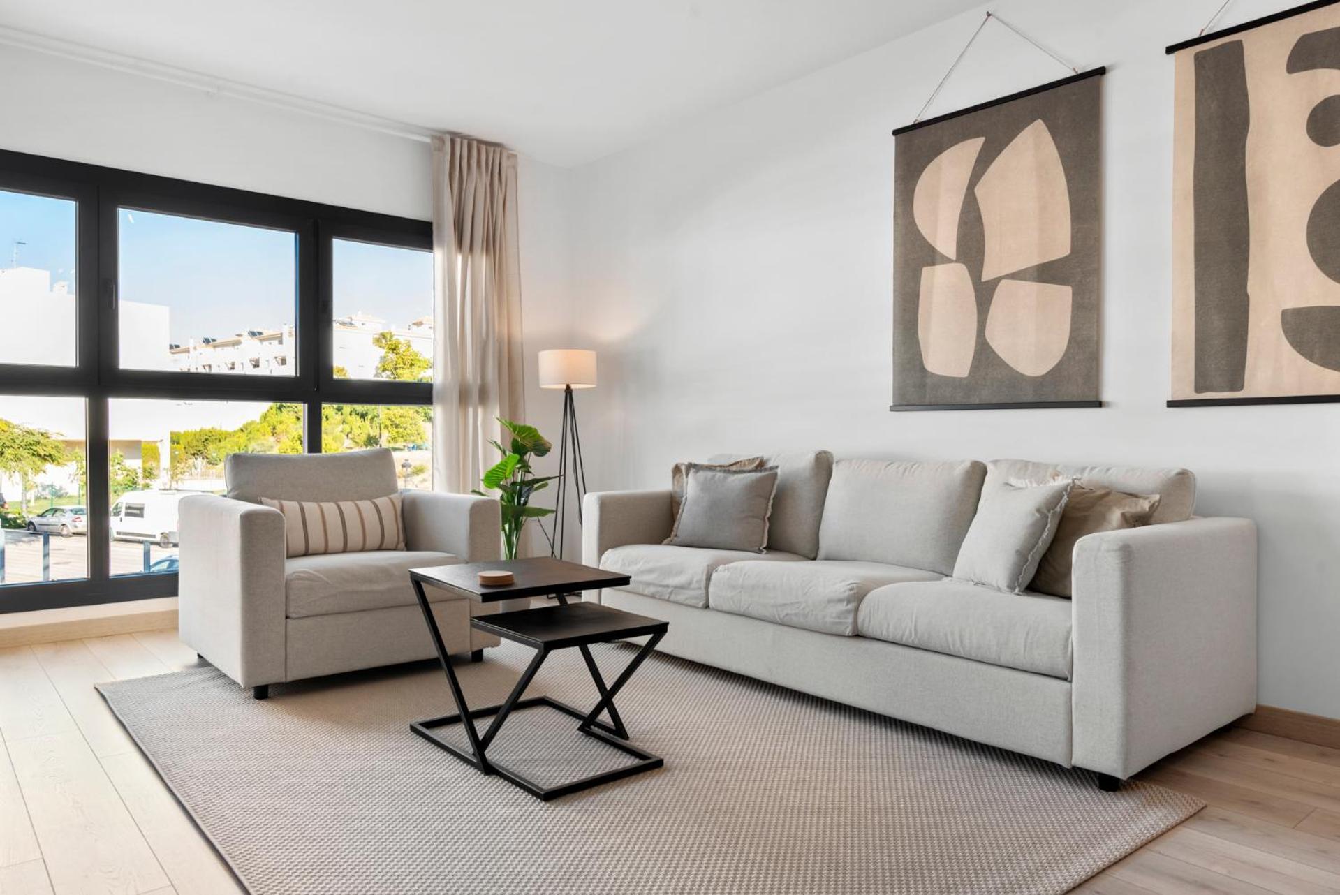 Beautiful 2-Bedroom Apartment Near Center And Beach Эстепона Экстерьер фото