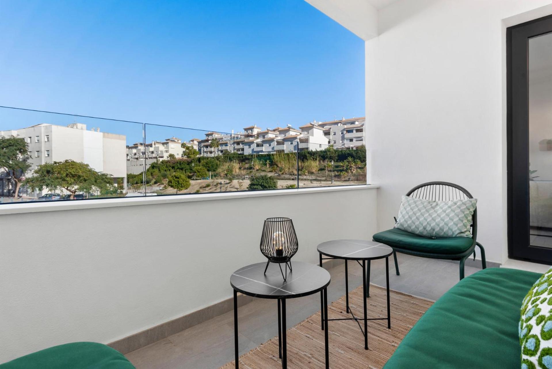 Beautiful 2-Bedroom Apartment Near Center And Beach Эстепона Экстерьер фото