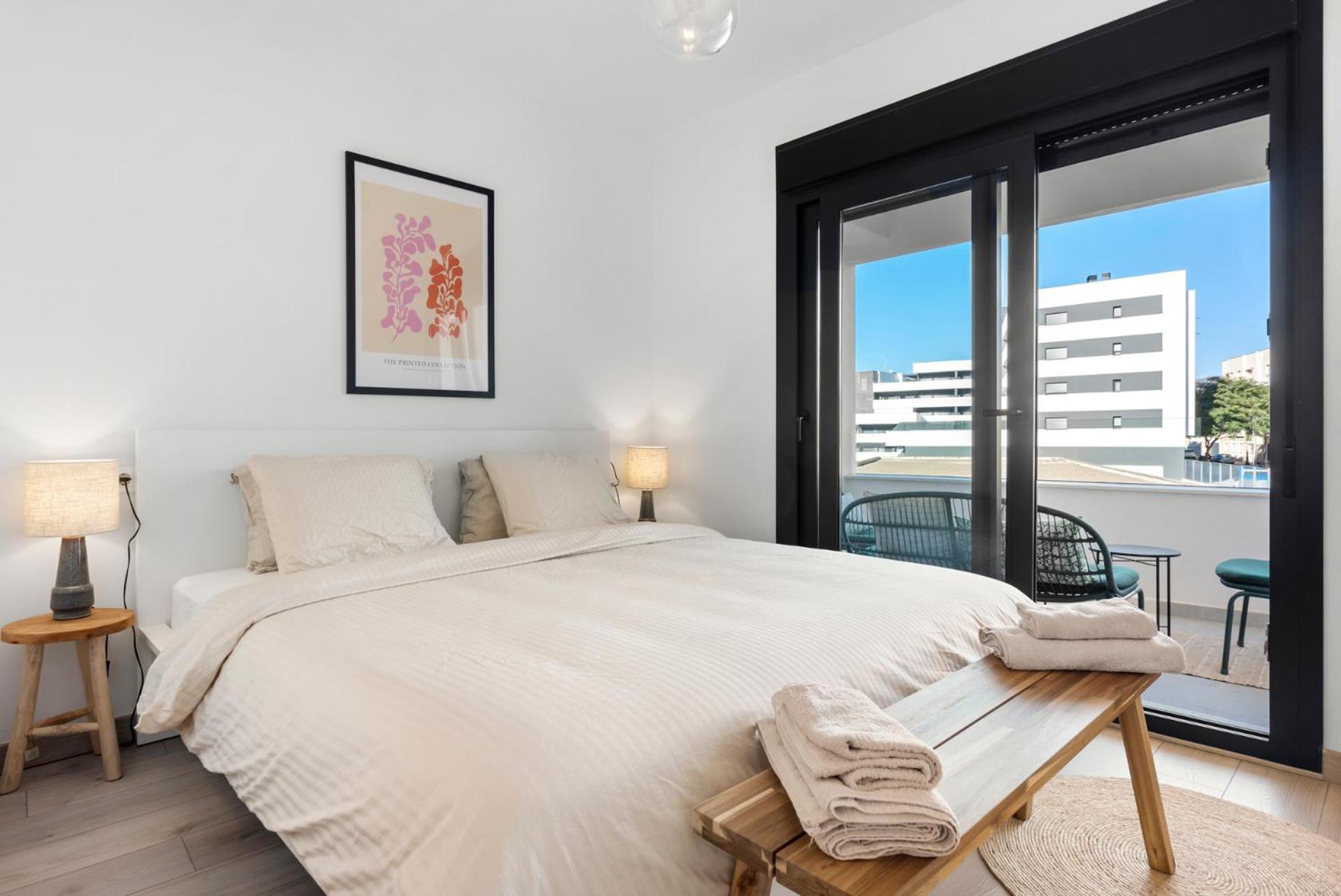 Beautiful 2-Bedroom Apartment Near Center And Beach Эстепона Экстерьер фото